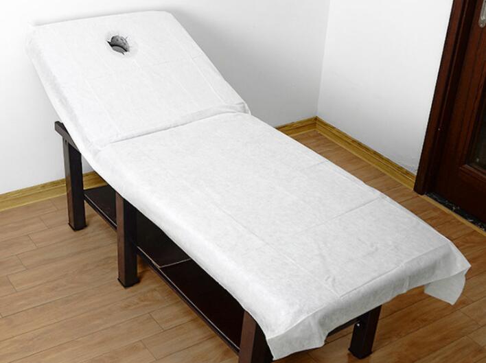 Proveedores de sábanas de mesa blancas desechables de PP TOPMED, cubierta de cama cómoda absorbente no tejida consumible con orificio facial